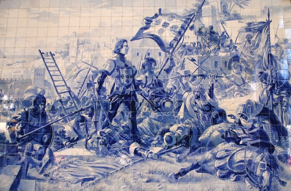 Azulejos portugueses: conheça a história por trás dessa arte decorativa lusa