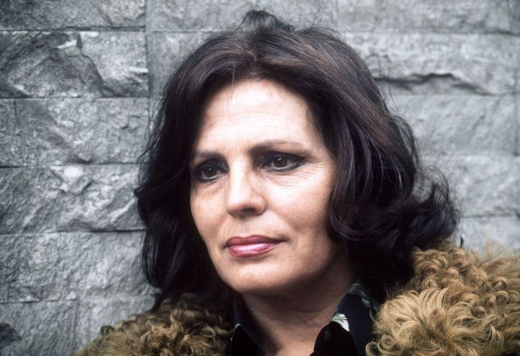 Amália Rodrigues: relembre a rainha do fado